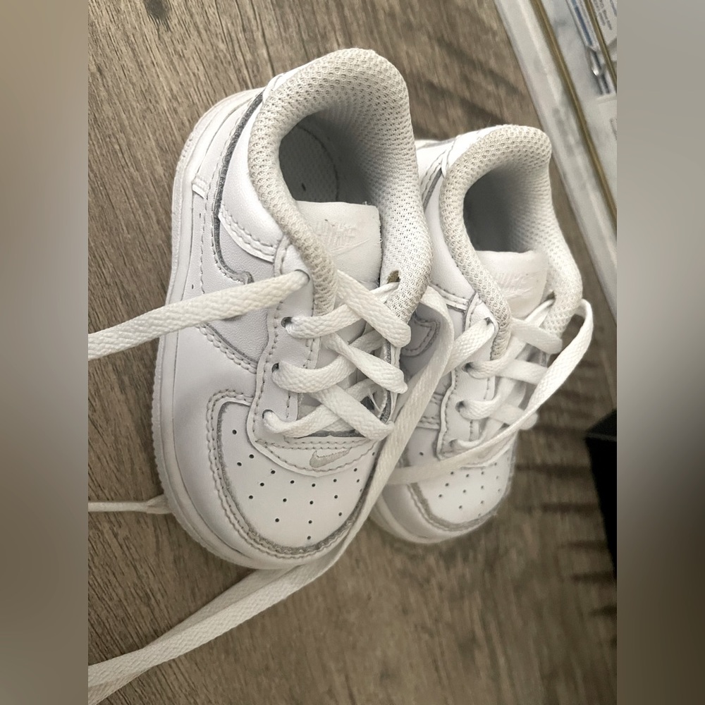 Toddler Nike Air Force 1 size 5C